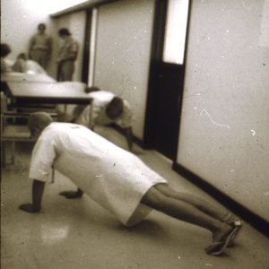 prisoner push ups